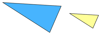 Triángulos similares grandes y pequeños